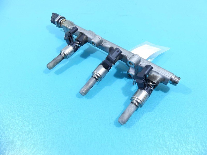 Wtryskiwacz 6847441, 04C133320G, 04E906036AT Seat Ibiza V KJ 6F 1.0 tsi 95KM