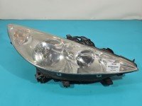 Reflektor prawy lampa przód Peugeot 207 EUROPA