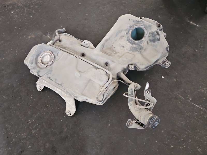 Zbiornik paliwa bak Audi A7 4G 4.0 V8 TFSI (CEUC) Zbiornik paliwa bak Audi A7 4G 4.0 V8 TFSI (CEUC)