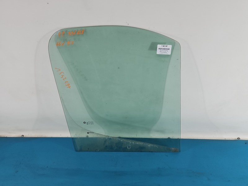 Szyba drzwi przód prawa pasażera Renault Trafic II 66x57 2012ROK PROSTOKĄTNA / DUŻA PASAŻERA HB