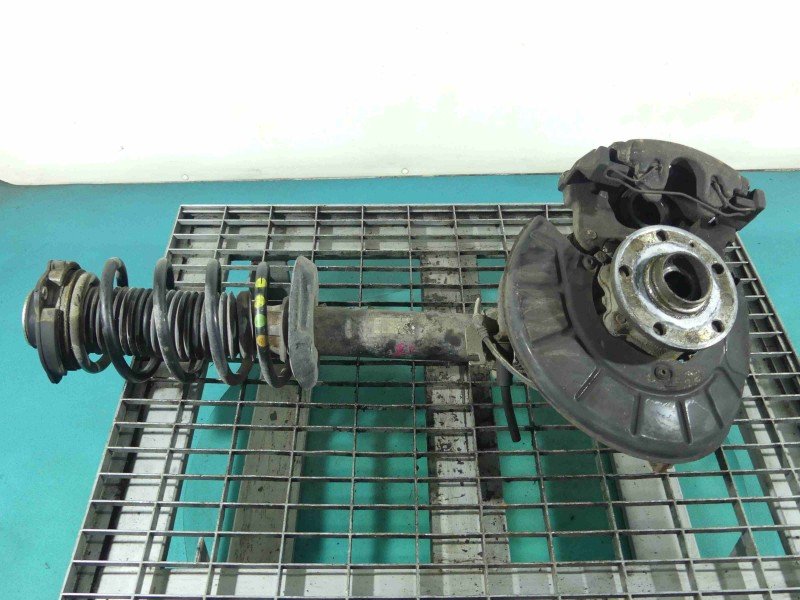 Amortyzator przód prawy przedni Skoda Superb II