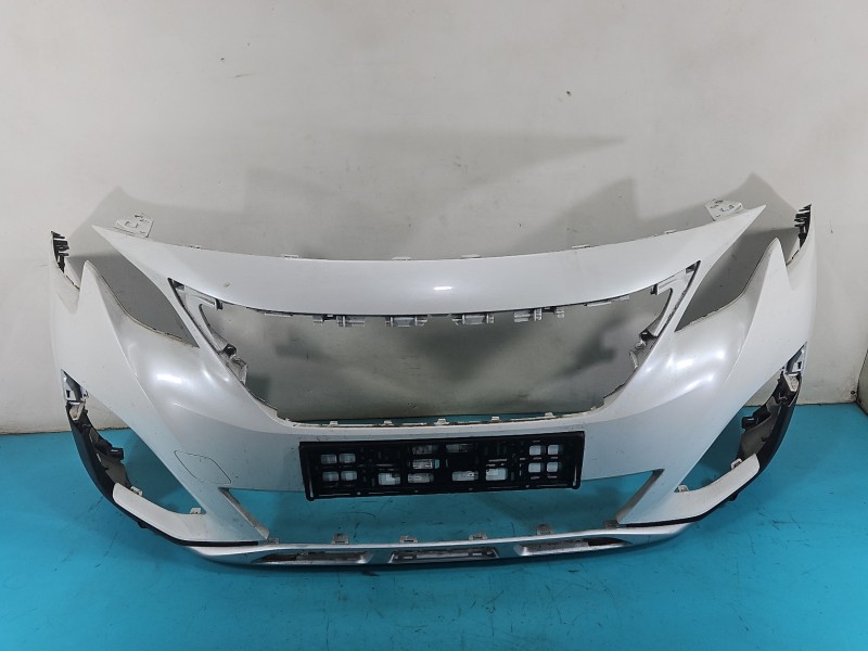 Zderzak przód Peugeot 3008 II KWE