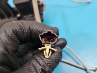 Zamek przód prawy Kia Sorento I 03-09 EUROPA 2pin