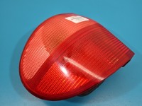 Lampa tył lewa Producent części: Seat, 95-00 HELLA Z LISTWĄ ŻARÓWKĄ Seat Alhambra I HB EUROPA