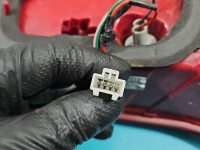 Lampa tył lewa LED Z KLAPY TYŁ 15-18 Uszkodzone mocowania, pęknięta obudowa. Uszczerbany klosz Hyundai Tucson III 15-20 HB