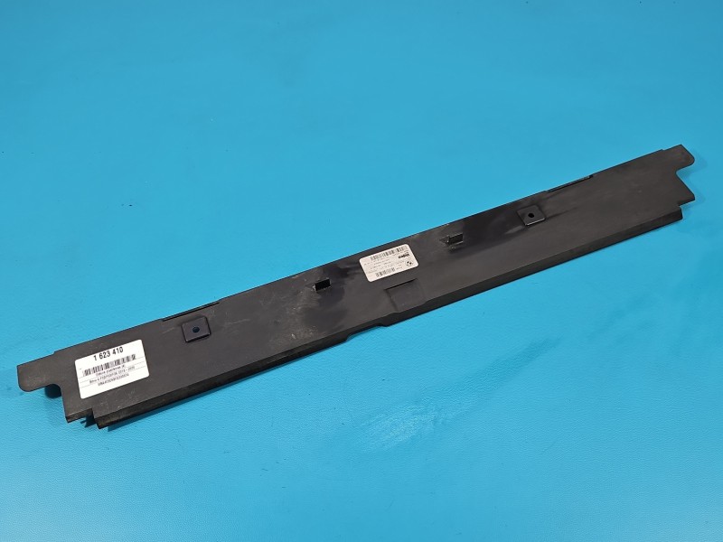 Osłona ZAŚLEPKA PLASTIK Bmw F32 F33 F36 7800543