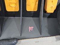 Osłona ZAŚLEPKA PLASTIK AUDI A4 B8 74181507