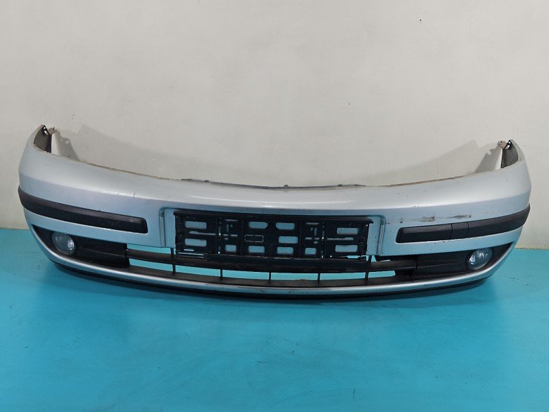 Zderzak przód Renault Laguna II srebrny