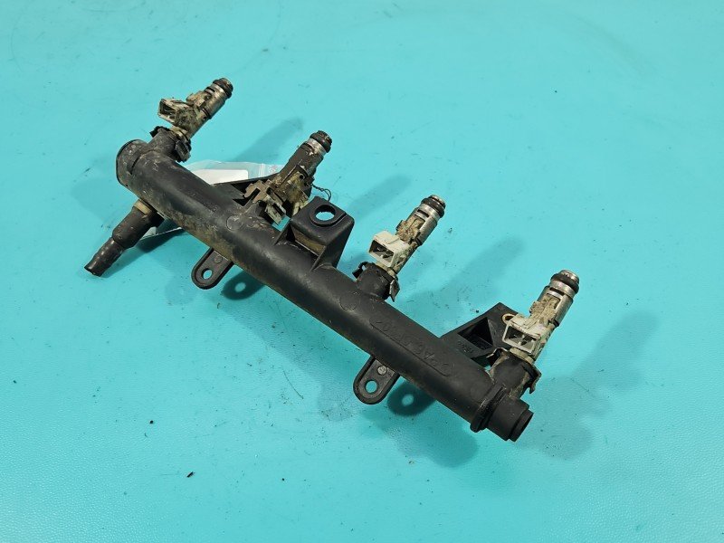 Wtryskiwacz Peugeot 206 9625194080C 1.4 8V wiel