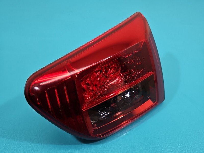 Lampa tył prawa Peugeot 4007 HB Lampa tył prawa Peugeot 4007 HB
