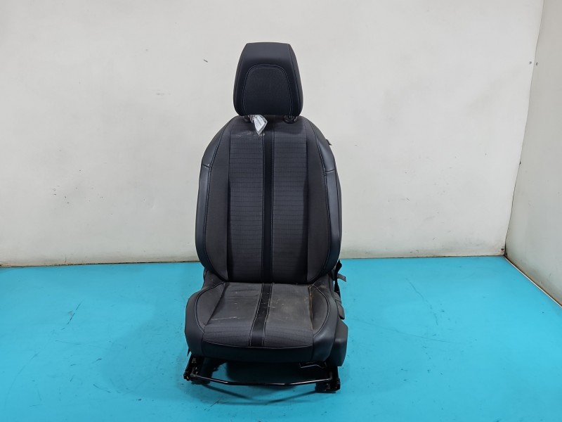 Fotel lewy przód kierowcy Peugeot 2008 II EU 5d Peugeot, Do czyszczenia , Podgrzewany PÓŁSKÓRA