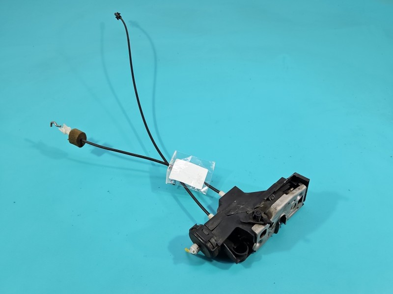 Zamek tył lewy Mercedes W168 Brak numeru