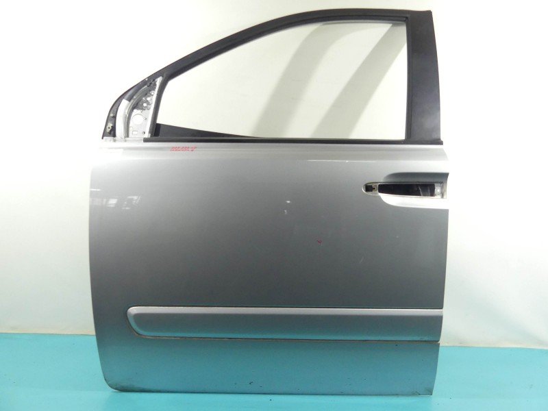 DRZWI PRZÓD LEWE KIEROWCY Kia Carnival II 05-14 5d srebrny 6C