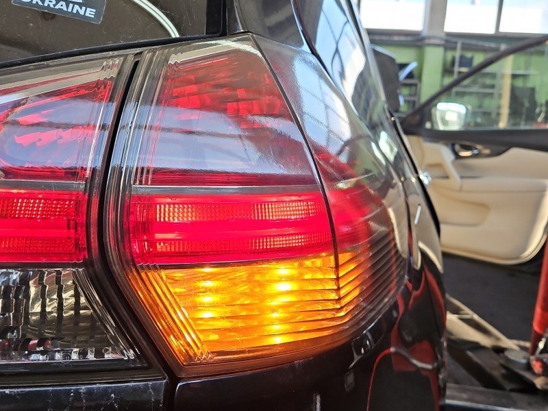 Lampa tył prawa Nissan X-trail III T32 13-21 HB Lampa tył prawa Nissan X-trail III T32 13-21 HB