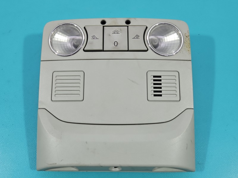 Lampa kabiny lampka Skoda Superb II 3T0947105B