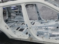 Próg prawy SŁUPEK ŚRODKOWY B Mercedes GL II X166 HB 5d 650