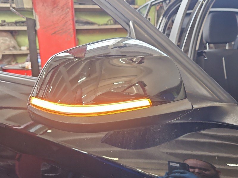 Lusterko prawe BMW F20 czarny 668 europa