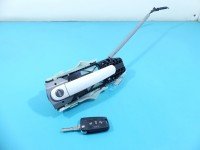 Klamka przód lewa zewnętrzna Skoda Rapid 5N0837885H