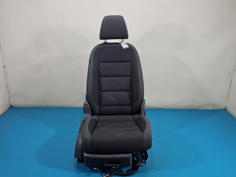 Fotel prawy przód pasażera Vw Touran I 5d EUROPA