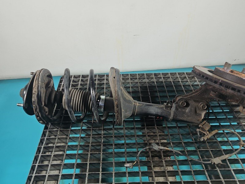 Amortyzator przód prawy przedni Mitsubishi Grandis