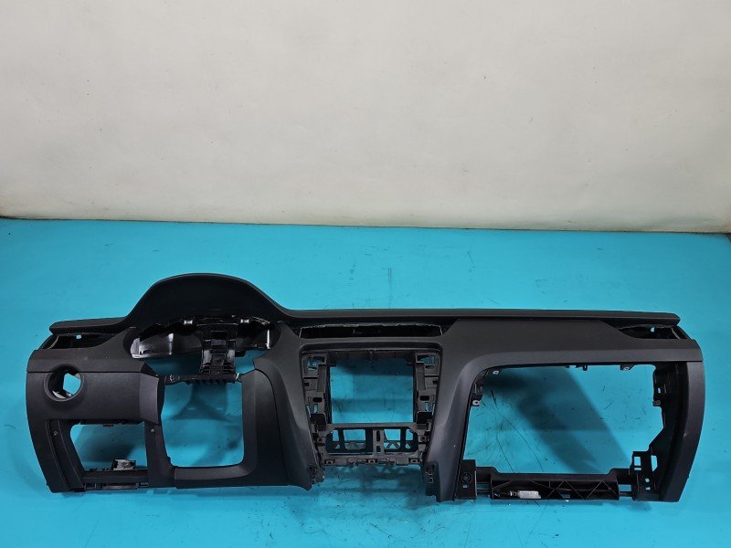 Deska rozdzielcza konsola kokpit Skoda Octavia III eu Deska rozdzielcza konsola kokpit Skoda Octavia III eu
