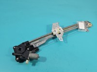 Podnośnik przód prawy SZYBY WINDA Suzuki Vitara II 2015- Suzuki, pęknięty plastik 2 PIN 83530-64P00 5d HB