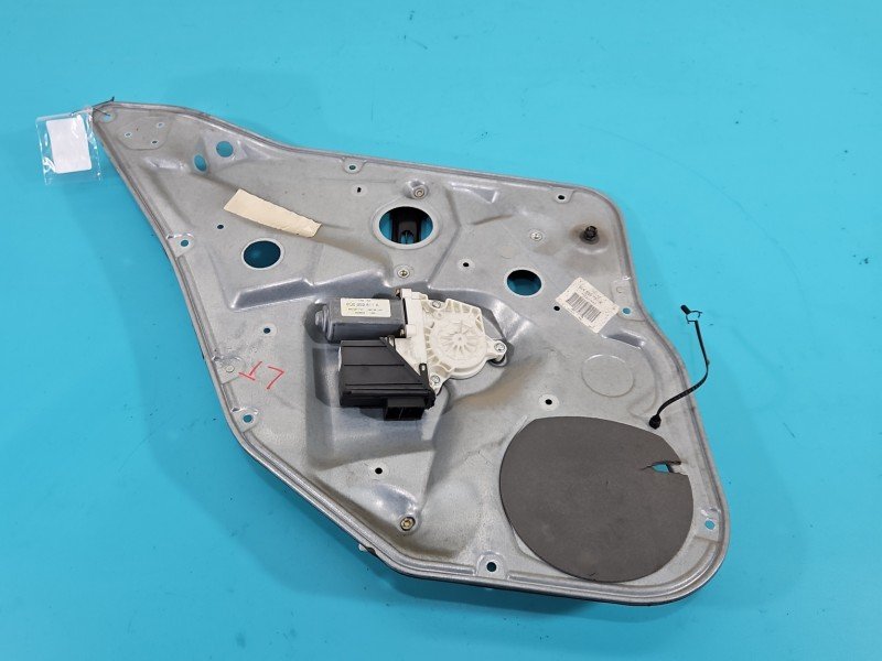 Podnośnik tył lewy Seat Cordoba II 6L 6Q0959811A, 6L4839751K sedan Podnośnik tył lewy Seat Cordoba II 6L 6Q0959811A, 6L4839751K sedan