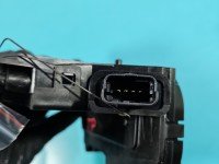 Zamek tył prawy 825005865R Renault Captur I