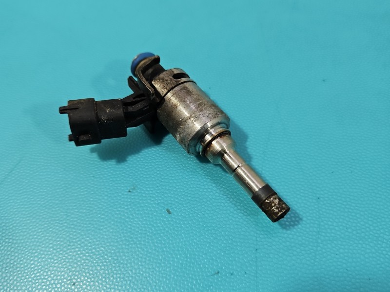 Wtryskiwacz Kia Sportage III 10-15 0261500100 1.6 GDI (G4FD)