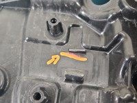 Podnośnik przód prawy SZYBY WINDA Volvo S90 II 16- Europejska, USZKODZENIE W ZAZNACZONYM MIEJSCU 31453358, 31378593 4d sedan