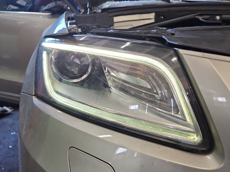 Reflektor prawy lampa przód AUDI Q5 08- EUROPA