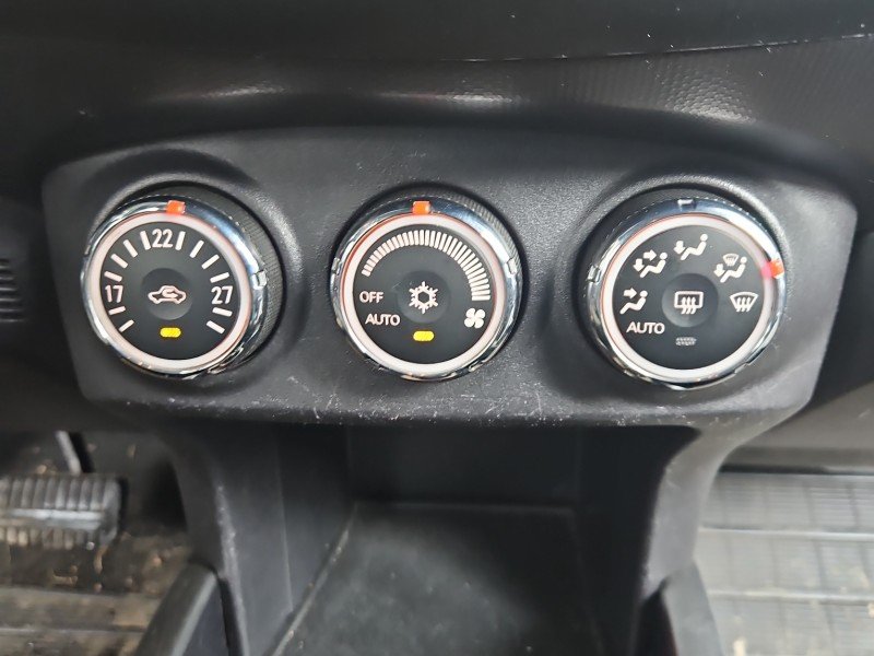 Konsola panel nawiewu Peugeot 4007 7820A115XC Konsola panel nawiewu Peugeot 4007 7820A115XC