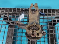 Zwrotnica lewa piasta przód 1.2 12V Peugeot 2008 I