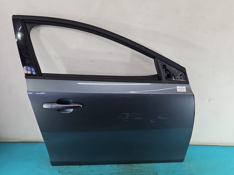 DRZWI PRZÓD PRAWE PASAŻERA Volvo V40 II 12- 5d szary 714-16 DRZWI PRZÓD PRAWE PASAŻERA Volvo V40 II 12- 5d szary 714-16