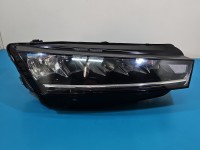 Reflektor prawy lampa przód Skoda Octavia IV EUROPA 5E4941016, 030111823200