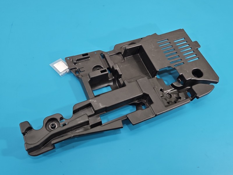 Mocowanie uchwyt Mercedes CLA C118 X118