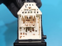 Przełącznik szyb Kia Sportage III 10-15 93570-3W400WK Producent części: KIA EU