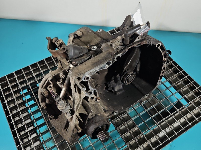 Skrzynia biegów JH3 052, JH3052 Dacia Logan I 05-14 1.6 8V wiel Skrzynia biegów JH3 052, JH3052 Dacia Logan I 05-14 1.6 8V wiel