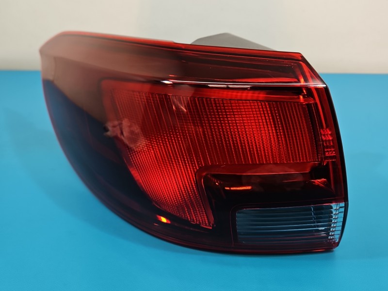 Lampa tył lewa Opel Astra V K kombi EUROPA 39077374, 368158932