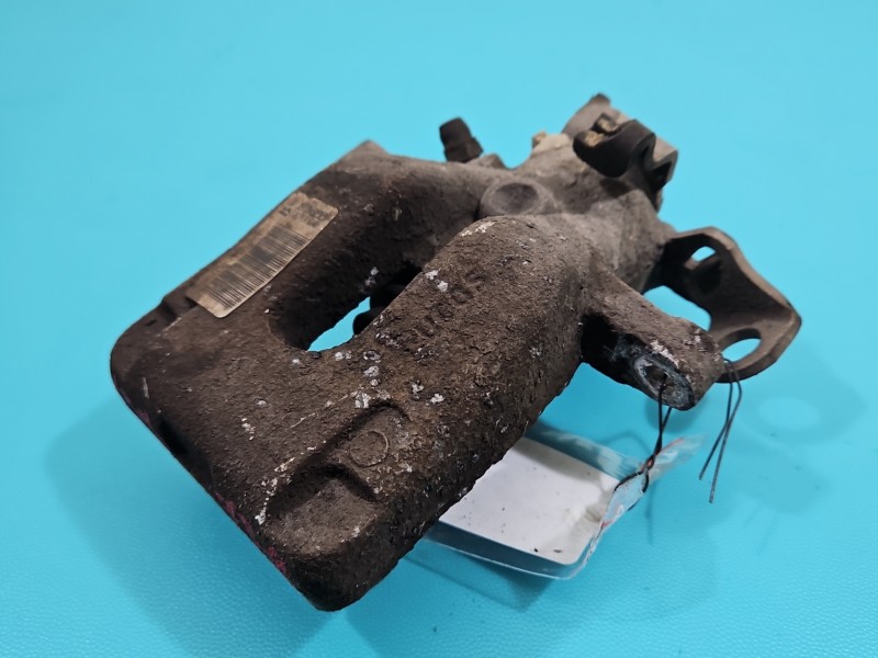 Zacisk tył lewy Citroen C3 Picasso 08-17 1.6 16v HB