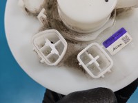 pompka Pompa paliwa Toyota Rav4 V 2.5 hybryda 77020-42260 TOYOTA, 4 PIN