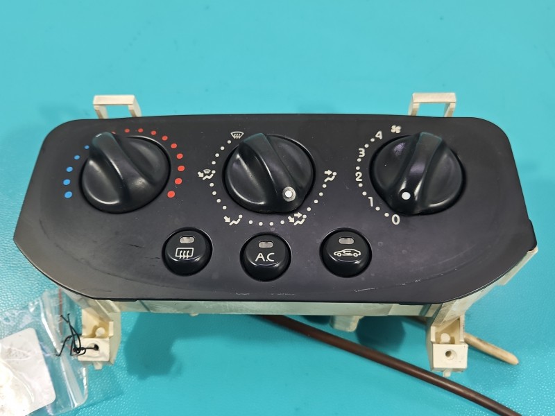 Konsola panel nawiewu Renault Clio II 654982E