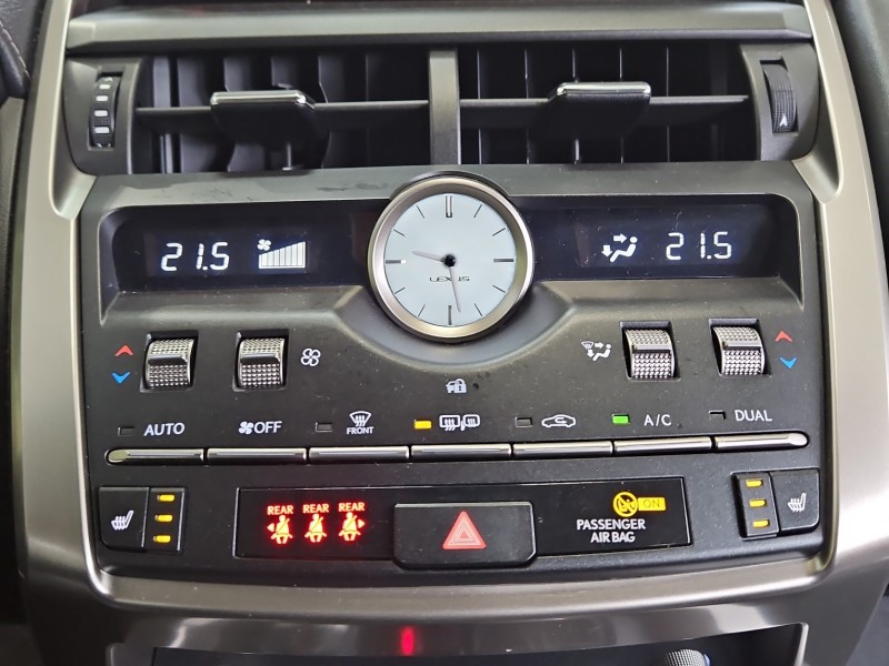 Konsola panel nawiewu LEXUS NX I 14-21 55900-78370, 237050-1931