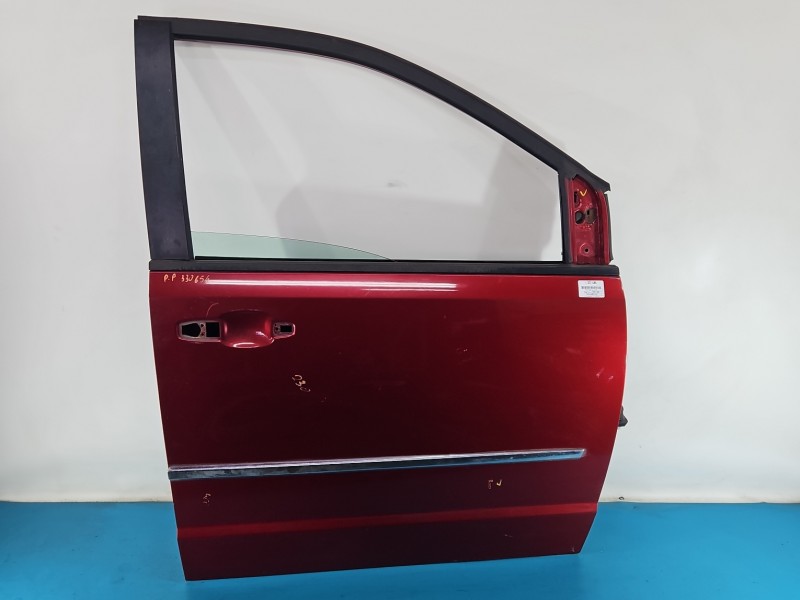 DRZWI PRZÓD PRAWE PASAŻERA Dodge Caravan V 07-20 5d bordowy