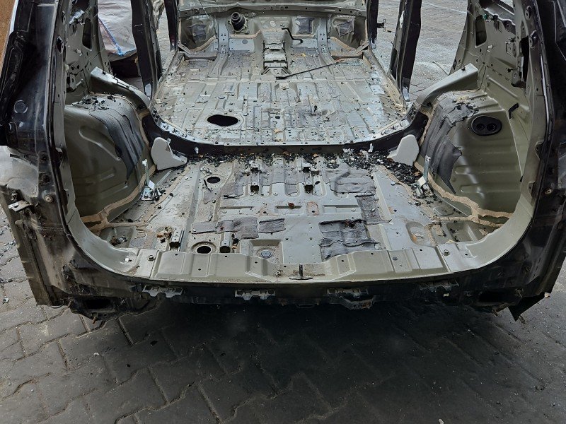 Pas tylny podłoga bagażnika INFINITI QX60 12- wanna inny ćwiartka