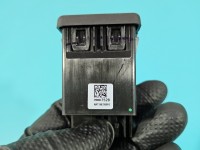 Gniazdo USB Opel Zafira C 39087528
