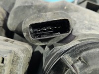 Reflektor lewy lampa przód Renault Megane II EUROPA 7701064018