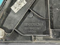 Osłona TOYOTA, błotnika przód lewy Toyota Yaris III 1.3 vvt-i