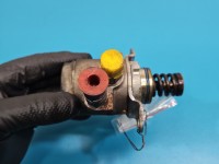 pompka Pompa paliwa Skoda Rapid 1.2 TSI (CBZA) 03C127026P