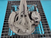 Zwrotnica prawa piasta przód 2.0b Bmw f10 f11